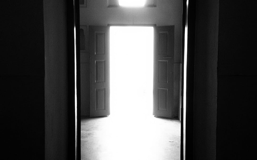 নিমিষে নি:শেষ